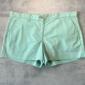 Gap  Shorts  Midrise  Mint colored   Flat front 3.5” inseam 4 pocket  EUC  Sz 12